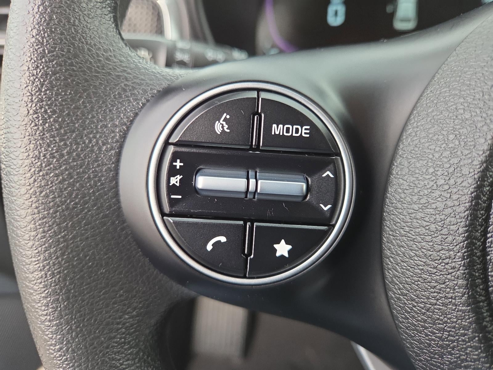 2023 Kia Soul LX IVT