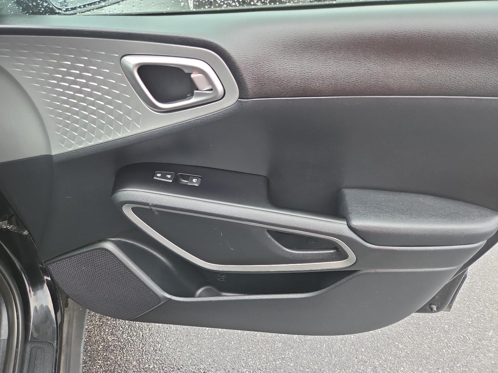 2022 Kia Soul LX IVT