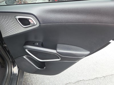 2022 Kia Soul LX IVT