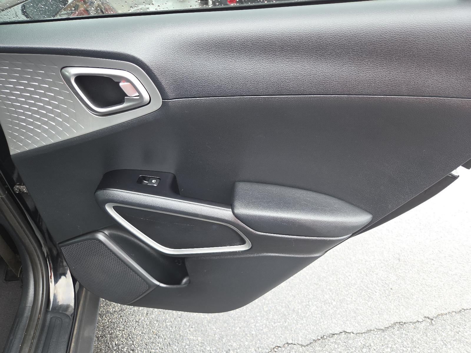 2022 Kia Soul LX IVT