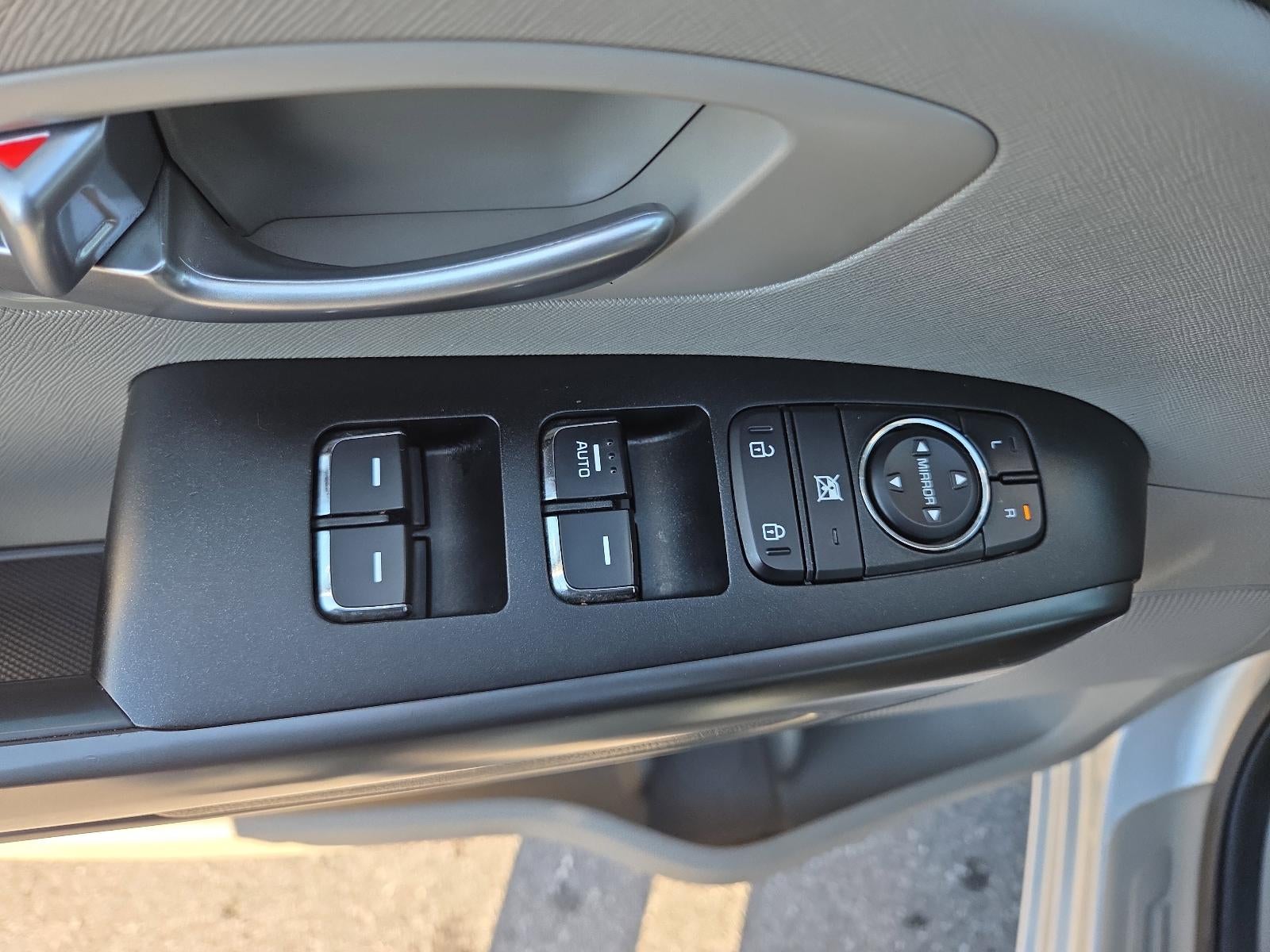 2021 Kia Sedona LX FWD