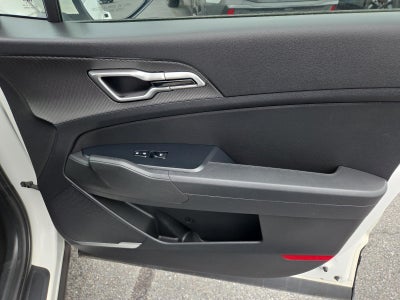 2023 Kia Sportage Hybrid LX AWD