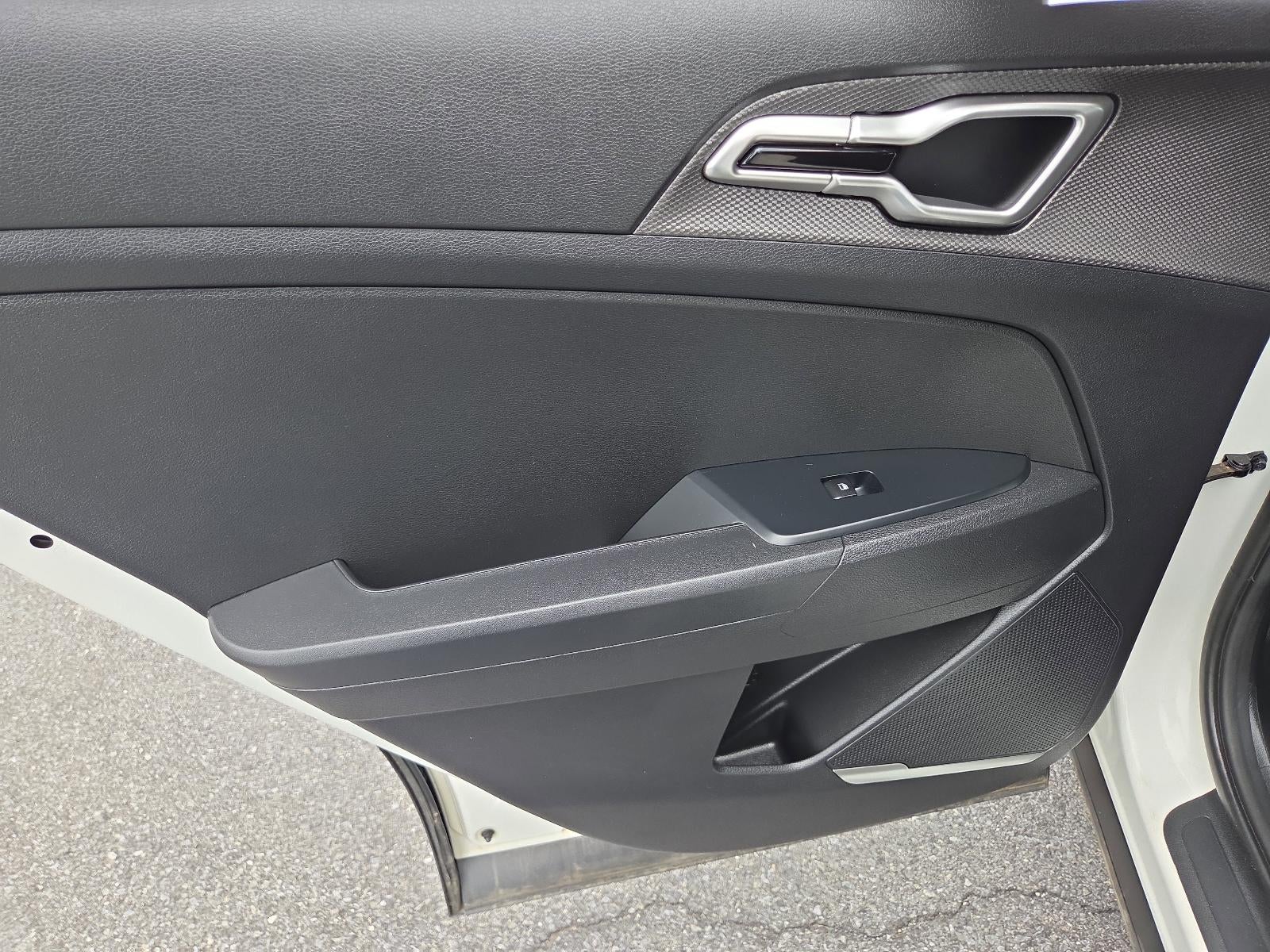 2023 Kia Sportage Hybrid LX AWD