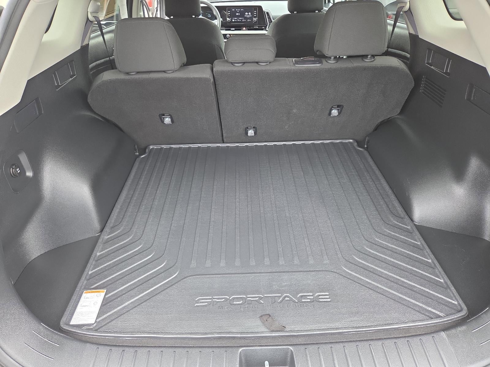 2023 Kia Sportage Hybrid LX AWD