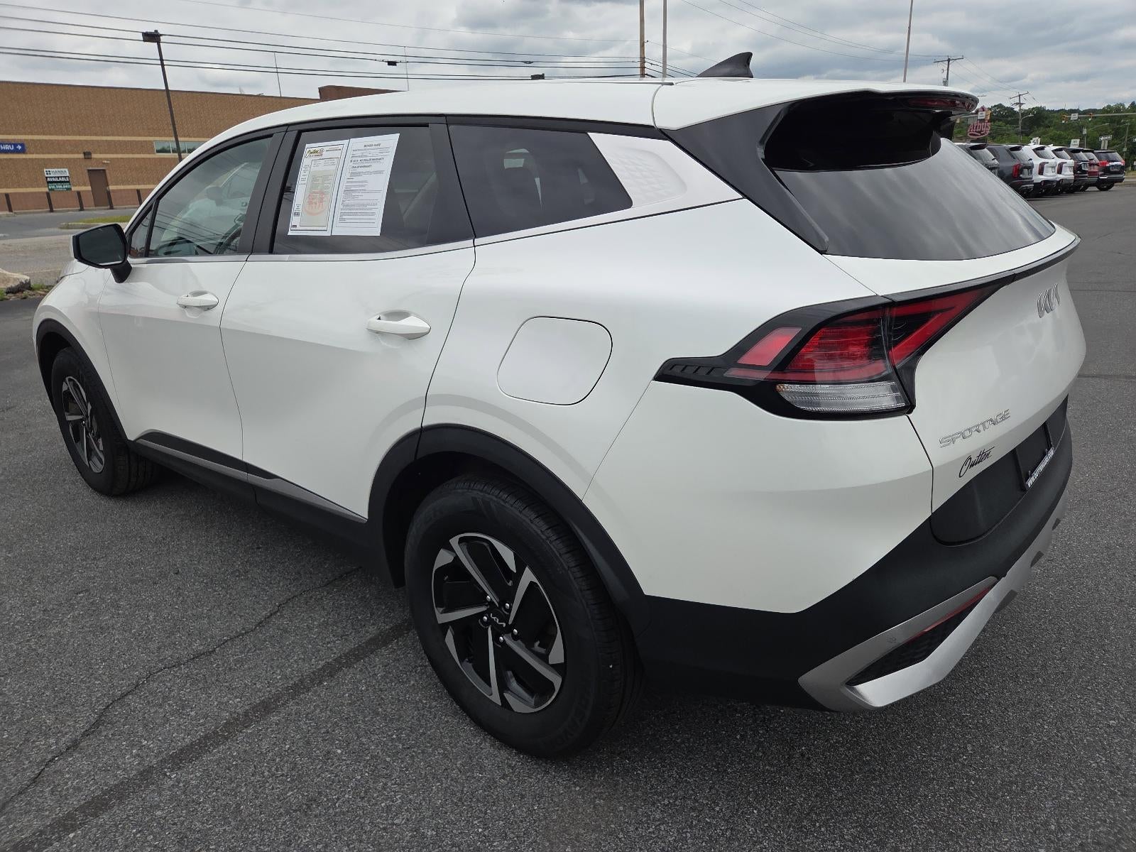 2023 Kia Sportage Hybrid LX AWD