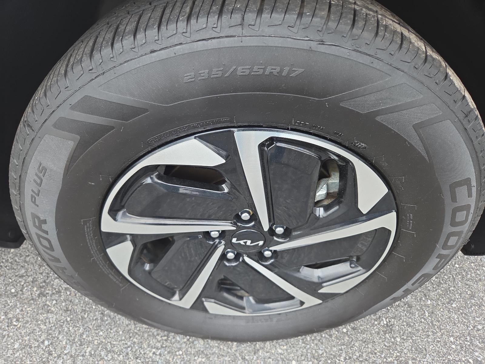 2023 Kia Sportage Hybrid LX AWD