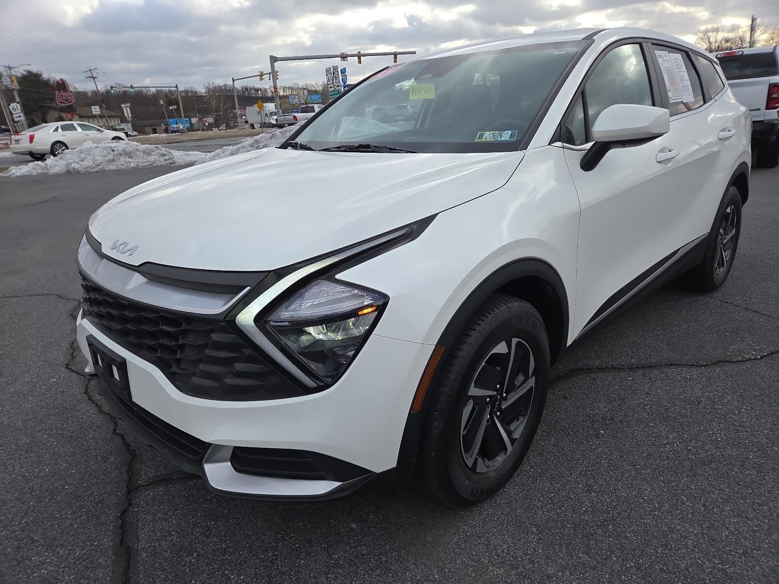 2023 Kia Sportage Hybrid LX AWD