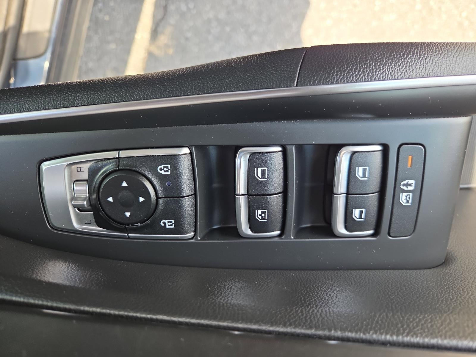 2023 Kia Sorento Hybrid EX AWD